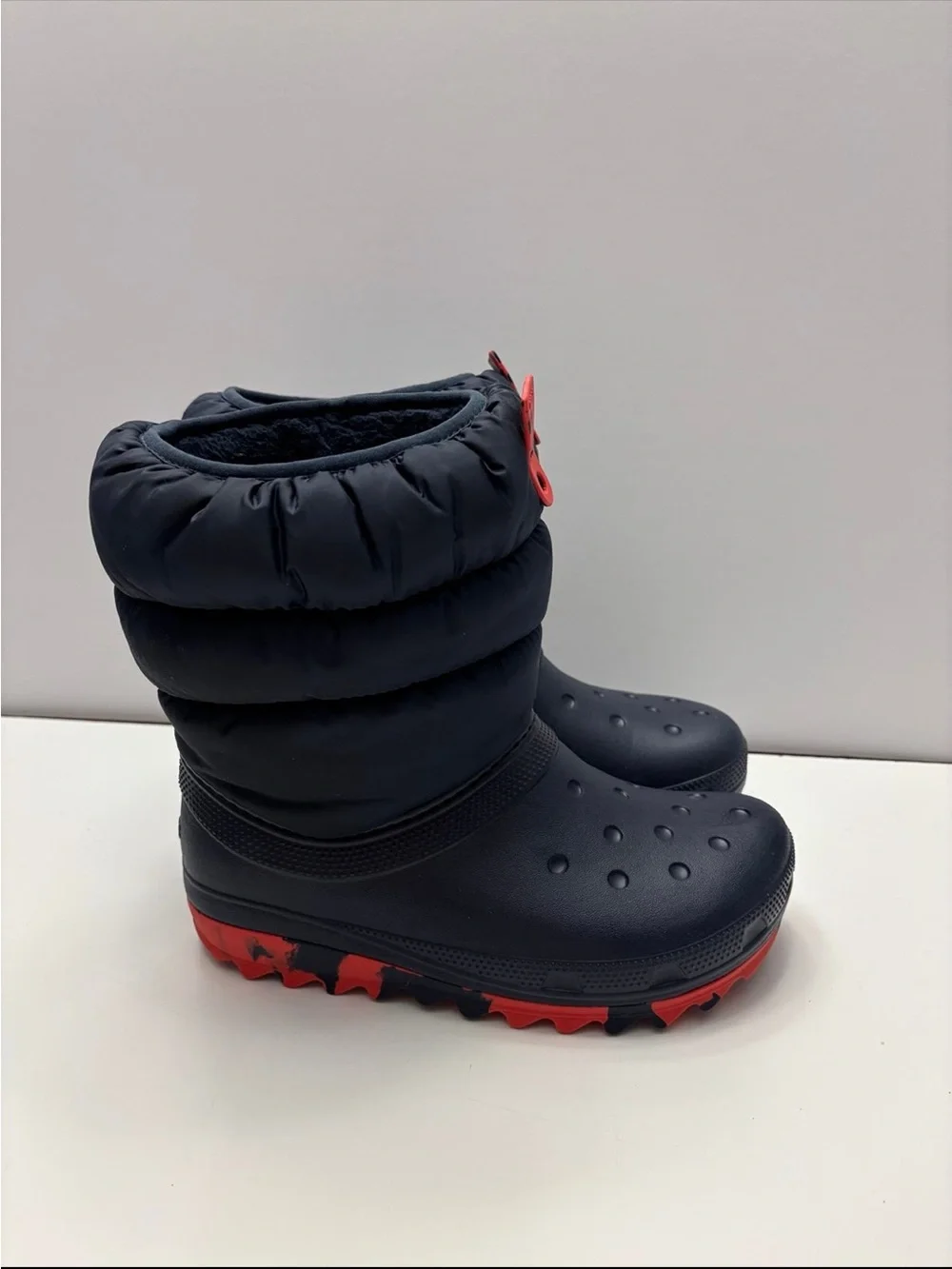 Crocs Boots - Classic Neo Puff Boots juniors size 4